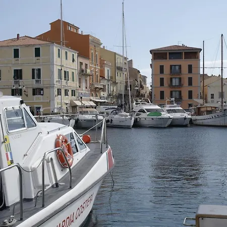 A Punta Tegge Il Mare La Il Tramonto Prázdninový dům